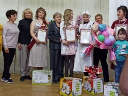 Подарки и улыбки для кунгурских медсестёр