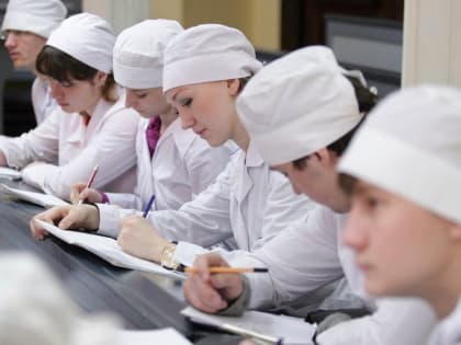 По программе «Медицинские кадры Прикамья» выплаты в размере до 2 млн рублей получили почти 90 специалистов