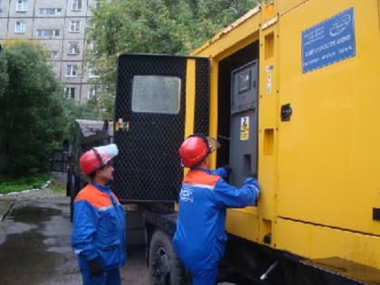 Энергетики восстановили подачу электроэнергии в Уральском