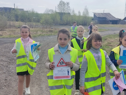 ЮИДовцы поселка Юбилейный провели акцию для пешеходов