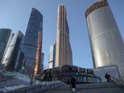 В центре Москвы горит один из небоскребов в «Москва Сити»