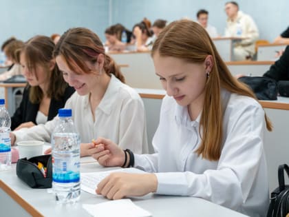 Бесплатный онлайн-курс по теории вероятностей и статистике для школьников