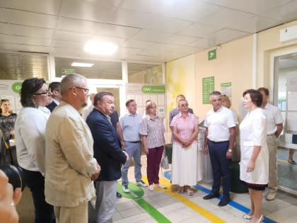 ГБУЗ ПК "ГКП №5" ПОСЕТИЛИ ДЕПУТАТЫ ЗАКСОБРАНИЯ