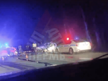 В Пермском крае в ДТП погибли два человека и пострадали дети