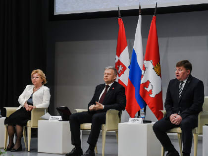 Глава города на встрече с руководителями школ обсудил духовно-нравственное воспитание детей