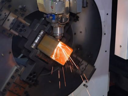 В Барнауле запустили самый крупный в России лазер с системой интеллектуального контроля