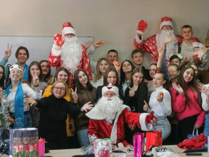 Преподаватели отделения ПСиТ поздравили студентов с Новым годом