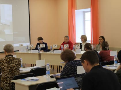 Теорию и практику биологического образования обсудили в АлтГУ на Педагогических чтениях имени Виктора Верещагина