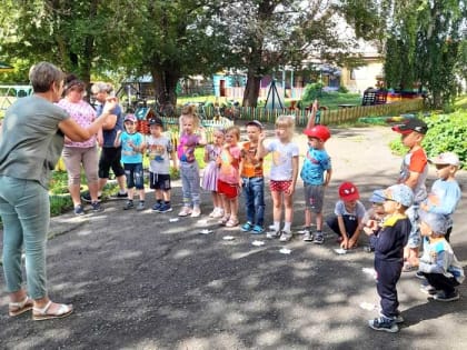 В детском саду «Аленушка» Советского района прошло праздничное мероприятие ко Дню семьи, любви и верности