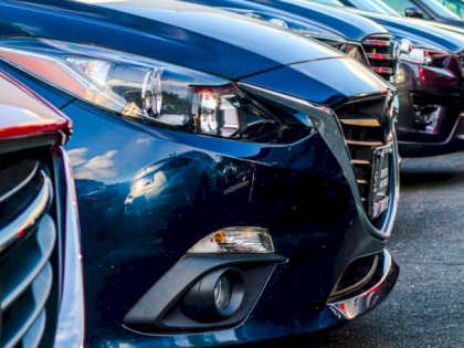 Новые автомобили в России в начале 2023 года подорожают на 10%