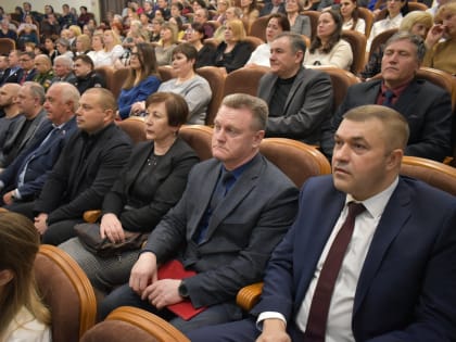 Галина Буевич приняла участие в подведении итогов Октябрьского района за 2023 год