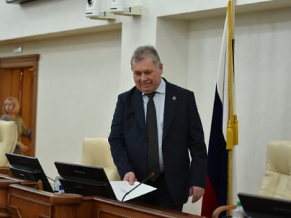 Дмитрий Попов: За год количество медучреждениий с кредиторской задолженностью сократилось с 36 до двух