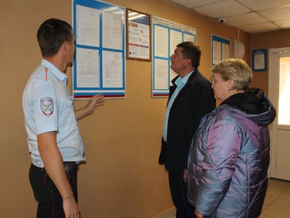 В рамках акции «Гражданский мониторинг» общественники проверили работу дежурной части транспортной полиции Алтая