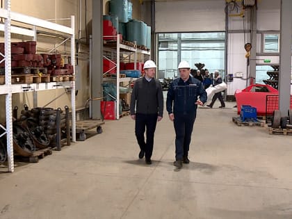 Завод «Алтайлесмаш» готов снабжать гусеничной техникой всю Россию