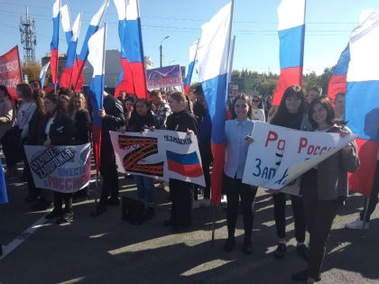 В Барнауле сотни человек выразили поддержку Донбассу в решении о независимости и вхождению в состав России