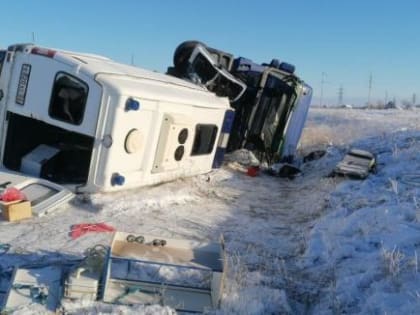 Смертельная авария произошла сегодня в Немецком национальном районе, столкнулись скорая помощь и грузовой автомобиль