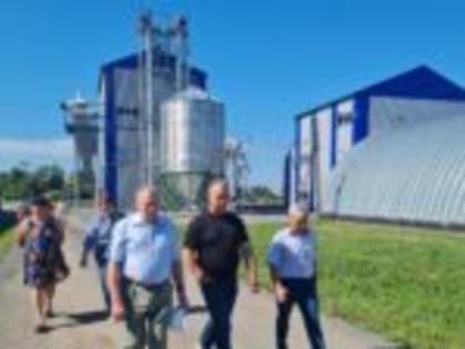 Депутат Госдумы Иван Лоор посетил предприятие «Анисимово» в Тальменском районе