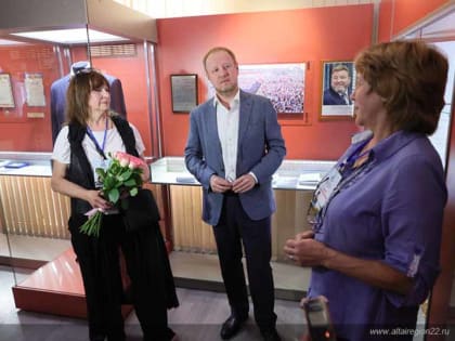 Губернатор Алтайского края приветствовал гостей и участников Всероссийского фестиваля народного творчества и спорта имени Михаила Евдокимова «Земляки»