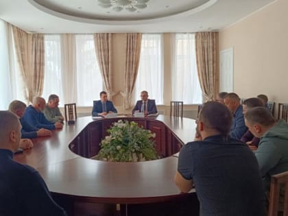 Рабочую встречу с перевозчиками провели в администрации Барнаула