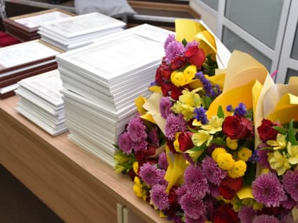 В честь Дня социального работника в ОСФР по Алтайскому краю вручили награды лучшим специалистам