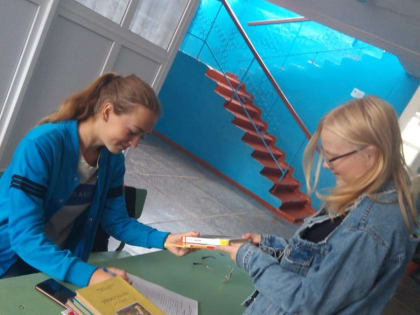 Продолжается благотворительная акция "Дети детям"