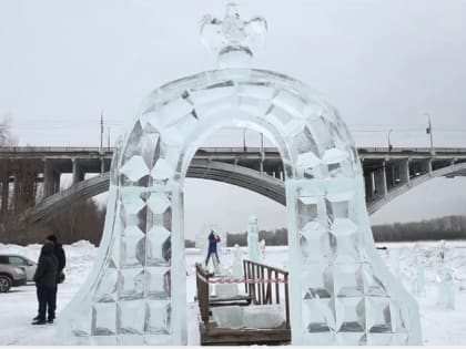 В Бийске в крещенский сочельник открыли главную купель