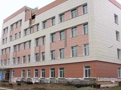 Крупнейшая поликлиника столицы в Барнауле набирает медицинских специалистов