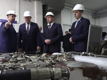 В рамках визита на Алтай, сибирский полпред посетил холдинговую компанию «Барнаултрансмаш»