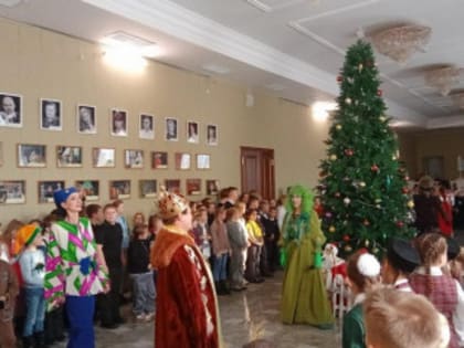 В Рубцовске  дан старт  губернаторским  елкам