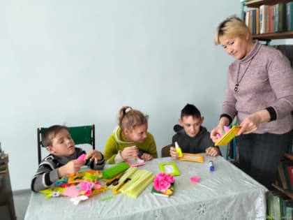 Творческий мастер-класс к Дню матери в Лесновском ДК