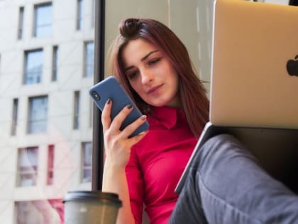 Почти половина барнаульцев стала хуже работать в преддверии Нового года