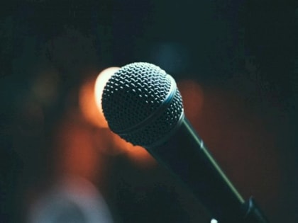 Солист группы «Руки Вверх!» Сергей Жуков признался, что советуется с Игорем Акинфеевым перед выпуском песен