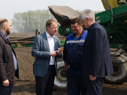 Губернатор Виктор Томенко принял участие в совещании по весенне-полевым работам, которое провёл президент Владимир Путин