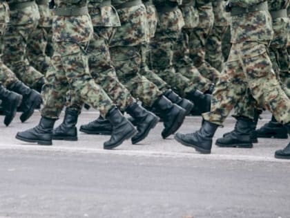 На Алтае семьи мобилизованных и добровольцев получат дополнительную поддержку