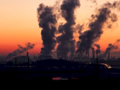 Из-за новой партии. Энергетики назвали причину образования черного снега на Алтае