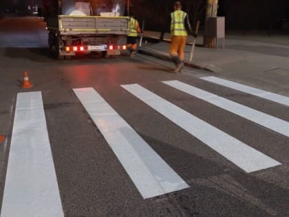 В Барнауле из-за непогоды остановили работы по нанесению дорожной разметки