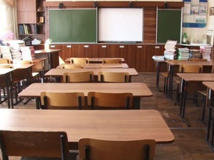 В алтайской школе учителям "хронически" занижали зарплаты