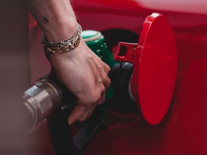 Запас на 7-10 дней: почему на Алтае может возникнуть дефицит бензина