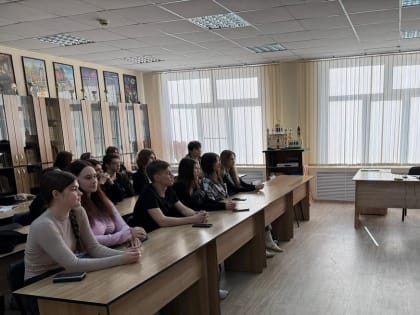 В школах района проходят классные часы в рамках месячника молодого избирателя