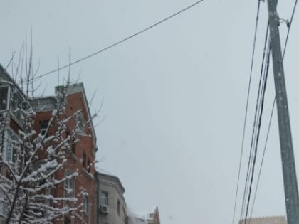 Очистку дворов и кровель домов держат на особом контроле в администрации Центрального района Барнаула