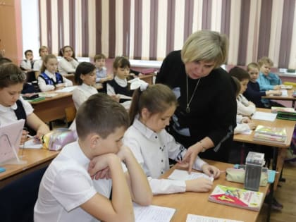 Ученики из трех школ Барнаула учатся в других зданиях на время капремонта