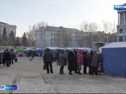 В мэрии подвели итоги субботней торговли на продовольственных ярмарках в Барнауле