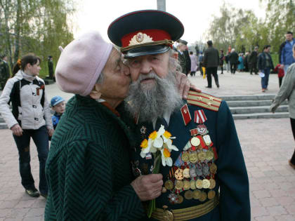 Высока над Землёй синева: фотовзгляд «Алтайской правды» к 77-летию Победы