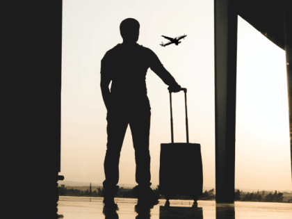 Зеленский передумал не пускать россиян в Европу