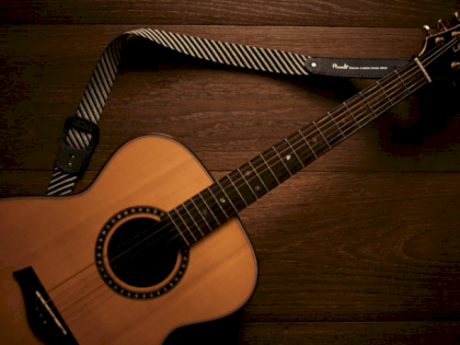 Юрий Антонов уехал из России