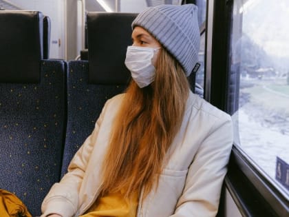 Ученые спрогнозировали спад пятой волны коронавируса в марте