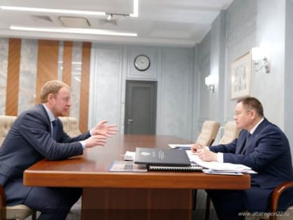 Министр строительства и ЖКХ России Ирек Файзуллин провел рабочую встречу с Губернатором Алтайского края