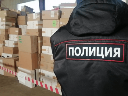 Торговца контрафактным алкоголем и табаком осудят на Алтае