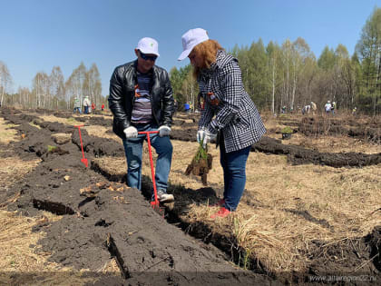 Сотрудники Алтайского приборостроительного завода «Ротор» приняли участие в мероприятиях, посвященных Дню Победы