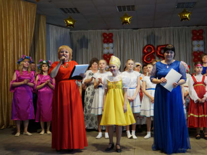 24 апреля, в зале Тюменцевской ДШИ состоялся гала-концерт районного фестиваля коллективов художественной самодеятельности «Звени и пой, Алтай многоголосый!»